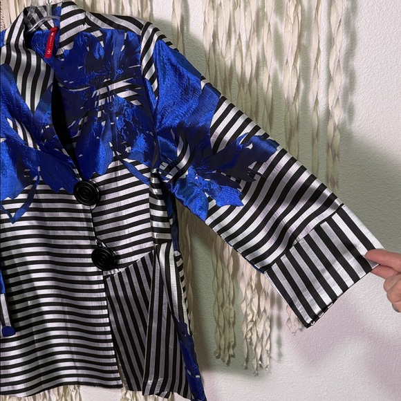 IC by Connie K Striped Floral Jacket in Silver Black and Bright Blue L - Picture 6 of 11